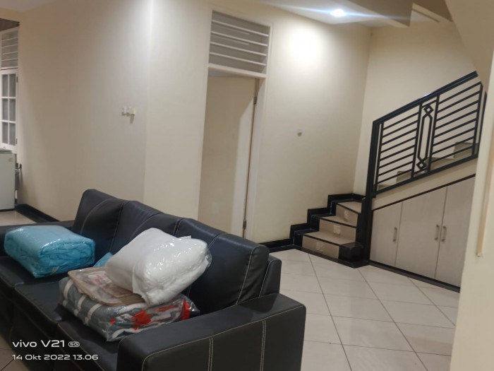 Rumah disewakan di Meadow Green Lippo Cikarang